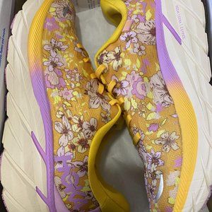 Hoka x Free People movement Clifton 8